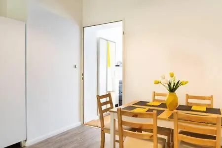 Cosy Self Checkin Free Street Parking *